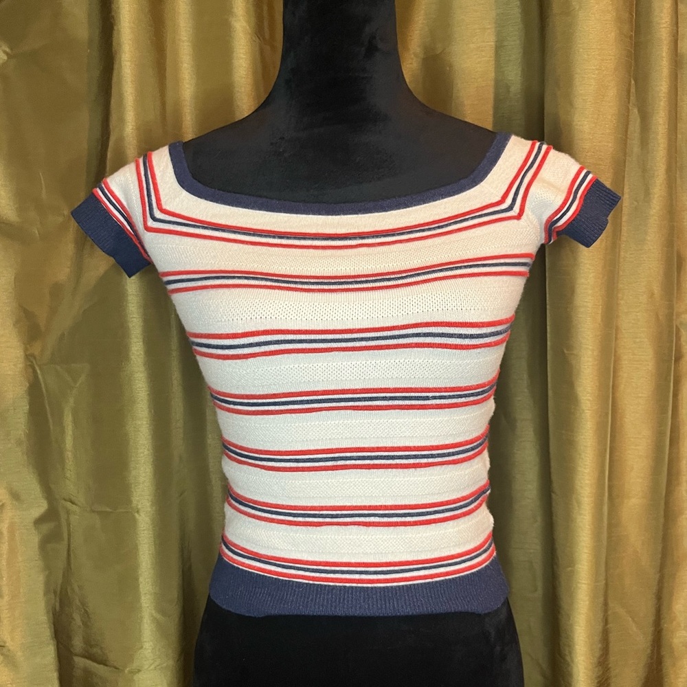 *SOLD* Cropped off the shoulder red white and blue sweater T-shirt size medium